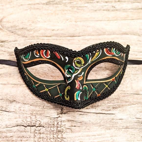2 LEFT! Unisex Masquerade Mask in Gold | Mardi Gras Mask - Picture 5 of 5